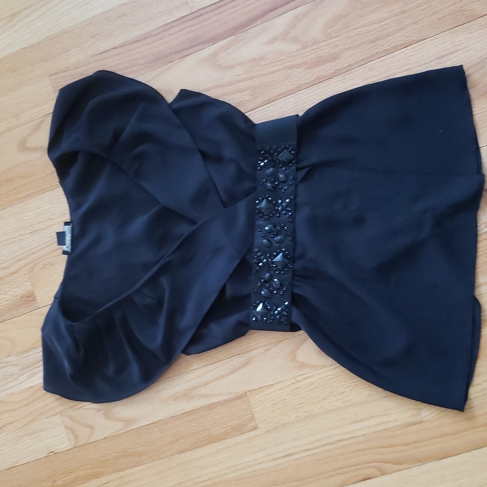 XXI sleeveless black blouse with v neckline and sequin black belt, size small
